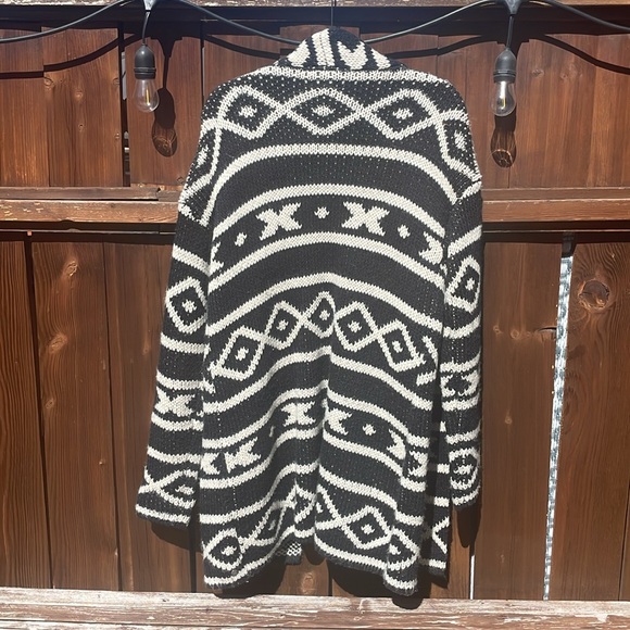 Roxy Sweater - Picture 3 of 3